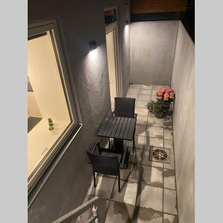 Central Kaelder Lejlighed Apartment Give Екстериор снимка